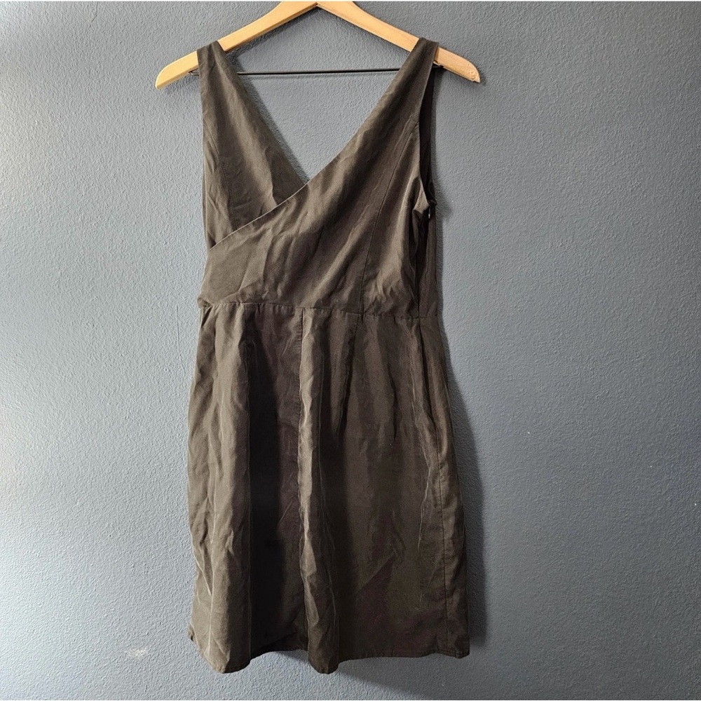 Express · Wrap Front Dress - Picture 3 of 9